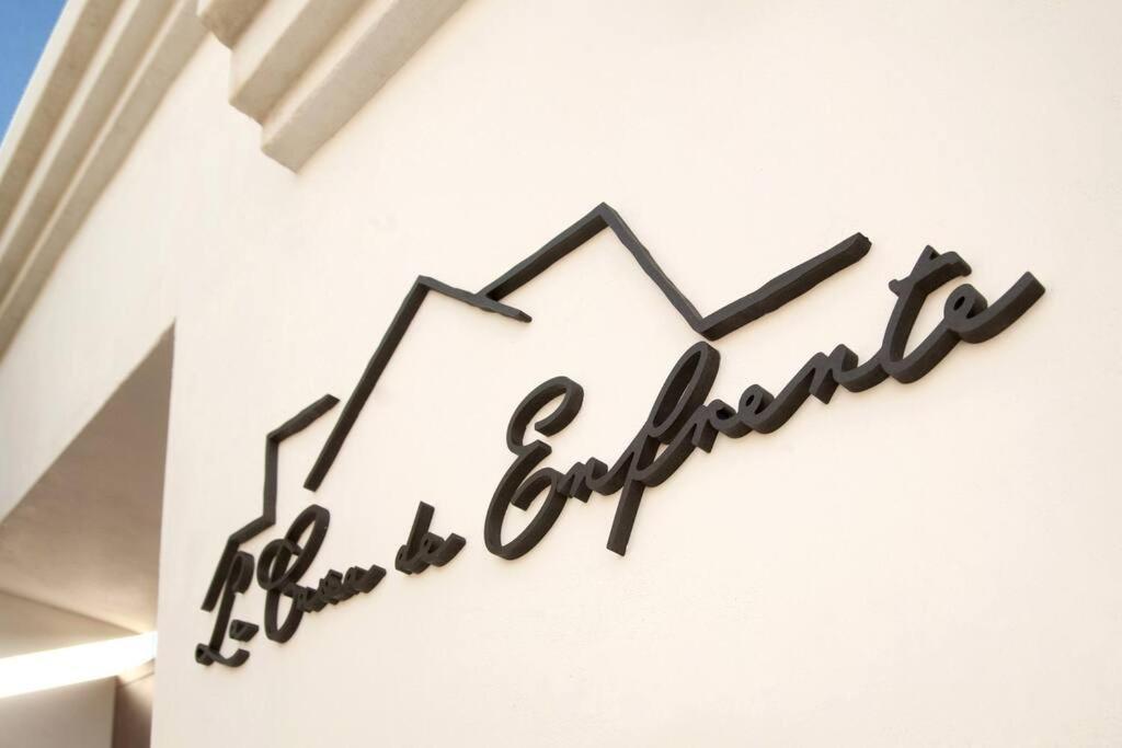 La Casa De Enfrente Βίλα Herencia Εξωτερικό φωτογραφία